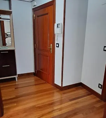 Apartamento En Zona Tranquila Con Garaje En Castro Apartment *